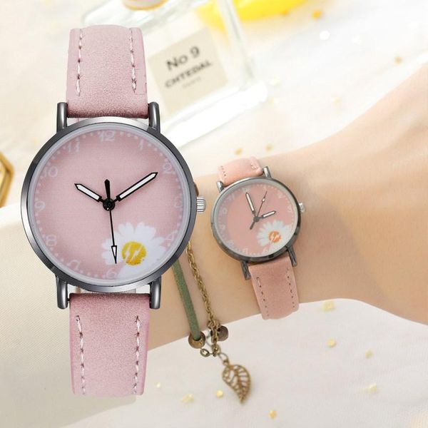 wristwatches 2021 women watches simple fashion small watch leather strap casual sports wrist quartz clock dress women's, Slivery;brown
wristwatches 2021 women watches simple fashion small watch leather strap casual sports wrist quartz clock dress women's, Slivery;brown
