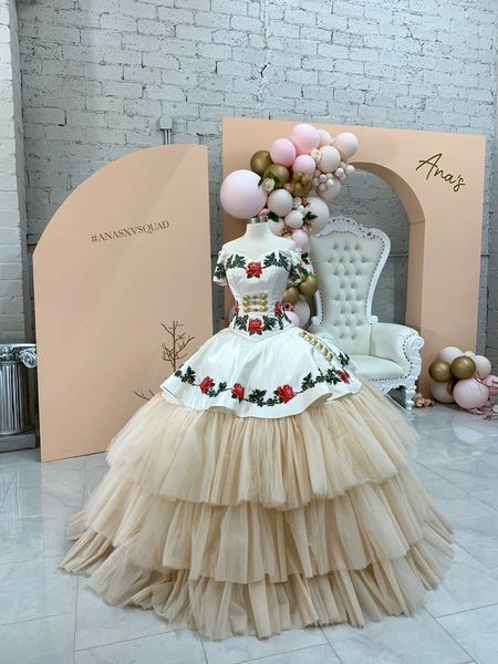vintage white satin champagne quinceanera prom dresses tulle 2022 ball gown off the shoulder red flowers layers corset back formal, Blue;red
vintage white satin champagne quinceanera prom dresses tulle 2022 ball gown off the shoulder red flowers layers corset back formal, Blue;red