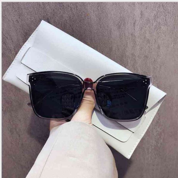luxury designer glasses 2021 new online celebrity korean polarizer big box slim trend uv protection sunglasses for men and women, White;black
luxury designer glasses 2021 new online celebrity korean polarizer big box slim trend uv protection sunglasses for men and women, White;black