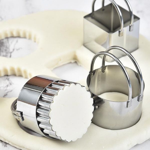 baking moulds 3 sets stainless steel kitchen diy sugar biscuit bread chocolate mold cookie cutter with handle decorating tools
baking moulds 3 sets stainless steel kitchen diy sugar biscuit bread chocolate mold cookie cutter with handle decorating tools