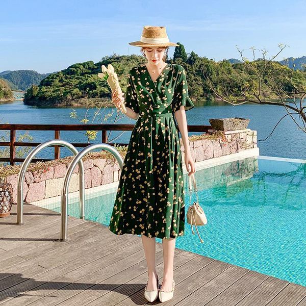 party dresses french cherry printed women dress 2021 summer floral chiffon long female elegant v neck a line midi vestidos longo green, White;black
party dresses french cherry printed women dress 2021 summer floral chiffon long female elegant v neck a line midi vestidos longo green, White;black