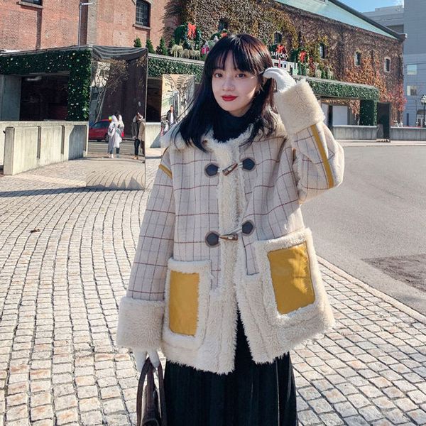 winter coat woman fur one overcoat thick warm horn button lamb wool cotton coat fashion ladies winter parkas outerwears, Black;brown
winter coat woman fur one overcoat thick warm horn button lamb wool cotton coat fashion ladies winter parkas outerwears, Black;brown