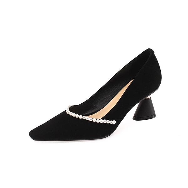 dress shoes 2021 spring and summer korean version of retro all-match pearl single elegant texture women's french high heels, Black
dress shoes 2021 spring and summer korean version of retro all-match pearl single elegant texture women's french high heels, Black
