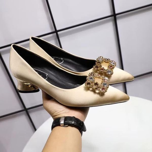 dress shoes silk pumps women diamond buckle decor slip on genuine leather pointed toe wedding 2021 designer, Black
dress shoes silk pumps women diamond buckle decor slip on genuine leather pointed toe wedding 2021 designer, Black