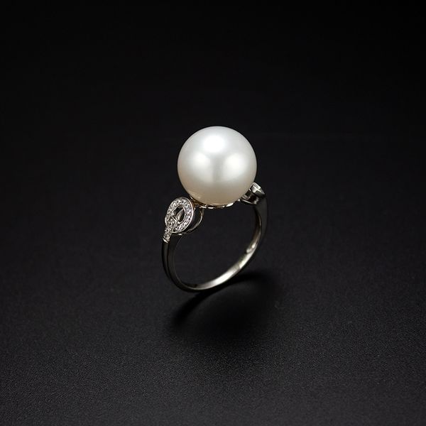 sea water ring, round, medium light and flawless, 18k zircon 12-13mm white pearl simple ring, Black
sea water ring, round, medium light and flawless, 18k zircon 12-13mm white pearl simple ring, Black