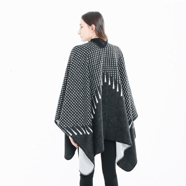 autumn and winter 2020 new fashion geometric design cashmere like thermal thickened scarf shawl, Blue;gray
autumn and winter 2020 new fashion geometric design cashmere like thermal thickened scarf shawl, Blue;gray