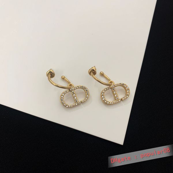 designer ring fashion heart stud for women original design great quality love shaped earing, Golden;silver
designer ring fashion heart stud for women original design great quality love shaped earing, Golden;silver
