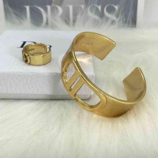 2022 latest factory wholesale bracelet new letter naked bracelet ring women's high version simple net red same bracelet, Black
2022 latest factory wholesale bracelet new letter naked bracelet ring women's high version simple net red same bracelet, Black