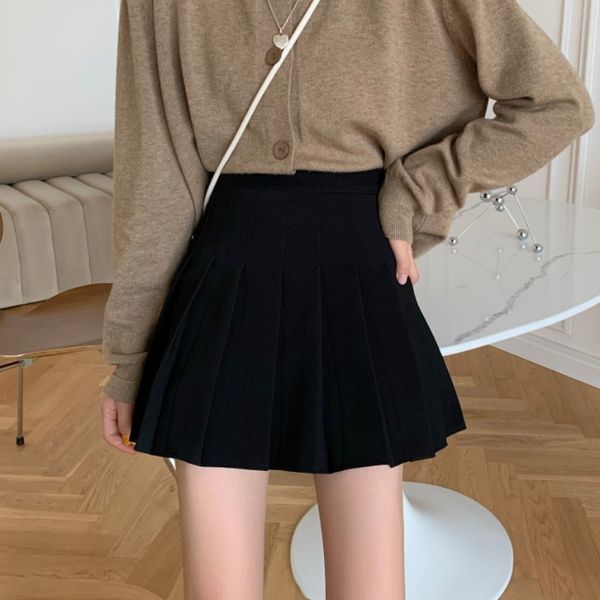 skirts half women's drs autumn 2021 korean high waist thin pleated fashion student black a-word short skirt
skirts half women's drs autumn 2021 korean high waist thin pleated fashion student black a-word short skirt