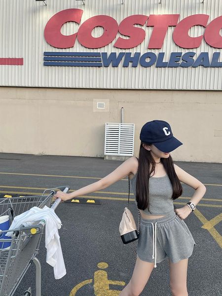 women's tracksuits feikesi leisure fashion suits in the summer of 2021 female sports vest loose shorts two-piece brief paragraph cultiv, Gray
women's tracksuits feikesi leisure fashion suits in the summer of 2021 female sports vest loose shorts two-piece brief paragraph cultiv, Gray