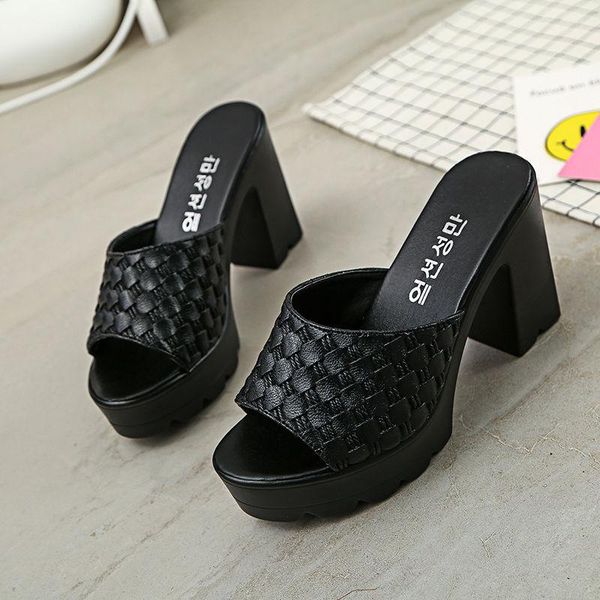 sandals 2021 summer elegant fashion women casual shoes thick with peep-toe beach mid heel bright, Black
sandals 2021 summer elegant fashion women casual shoes thick with peep-toe beach mid heel bright, Black