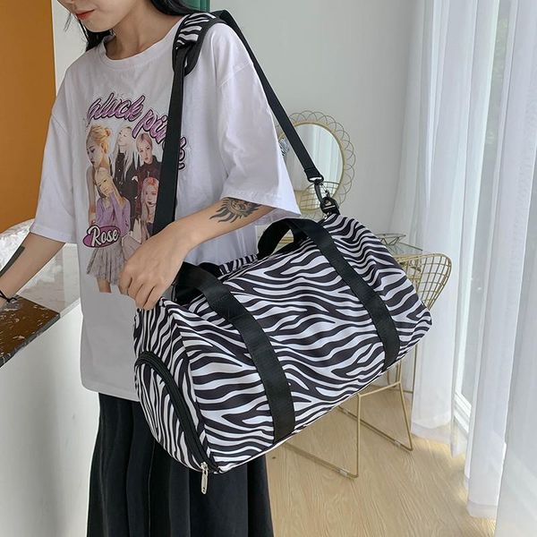 duffel bags fashion women's travel sports handbags trendy shoulder gym nylon large waterproof leisure yoga packing cubes
duffel bags fashion women's travel sports handbags trendy shoulder gym nylon large waterproof leisure yoga packing cubes