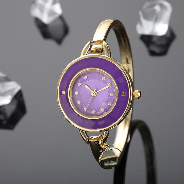 2021 new three-pin quartz women's watch designer watch pan fashion watch steel strap the accessory, Slivery;brown
2021 new three-pin quartz women's watch designer watch pan fashion watch steel strap the accessory, Slivery;brown