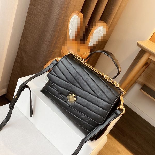 new leather sheepskin women's bag in 2021
new leather sheepskin women's bag in 2021