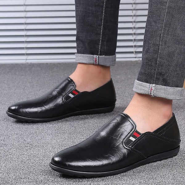 men's sho autumn and winter doudou men's soft leather soled casual breathable lazy people pedal driving dad
men's sho autumn and winter doudou men's soft leather soled casual breathable lazy people pedal driving dad