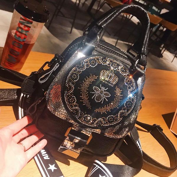 evening bags 2021 brands designer women shoulder bag fashion luxury rivet ladies mini leather handbags rhinestone bee crossbody
evening bags 2021 brands designer women shoulder bag fashion luxury rivet ladies mini leather handbags rhinestone bee crossbody