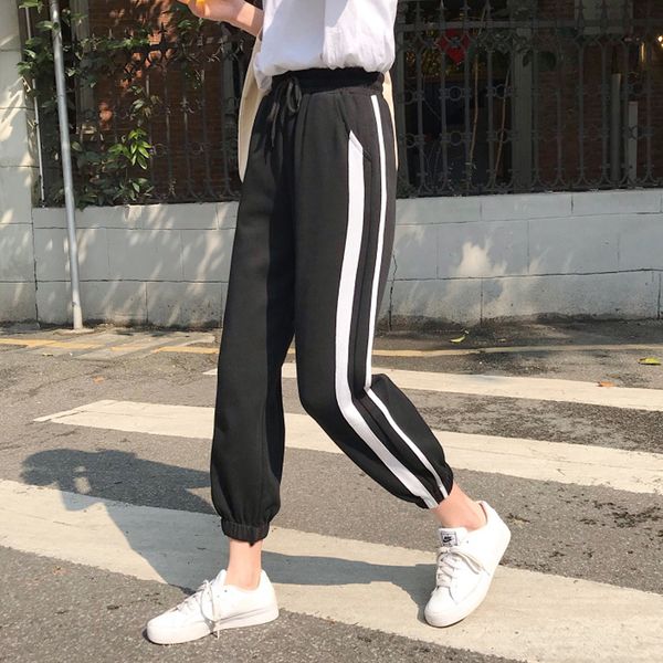 2021 new spring summer trousers stripe women student harem female casual high waist crop pants joggers sweatpants vhlq, Black;white
2021 new spring summer trousers stripe women student harem female casual high waist crop pants joggers sweatpants vhlq, Black;white