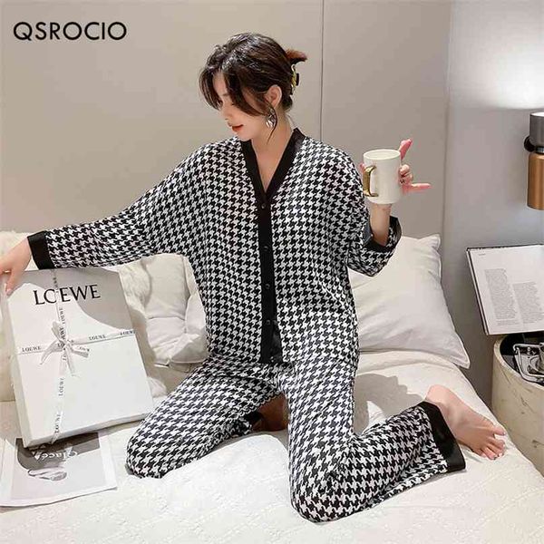 qsrocio autumn women's pajamas set luxury style houndstooth print sleepwear silk like nightie leisure homewear nightwear set 210924, Black;red
qsrocio autumn women's pajamas set luxury style houndstooth print sleepwear silk like nightie leisure homewear nightwear set 210924, Black;red