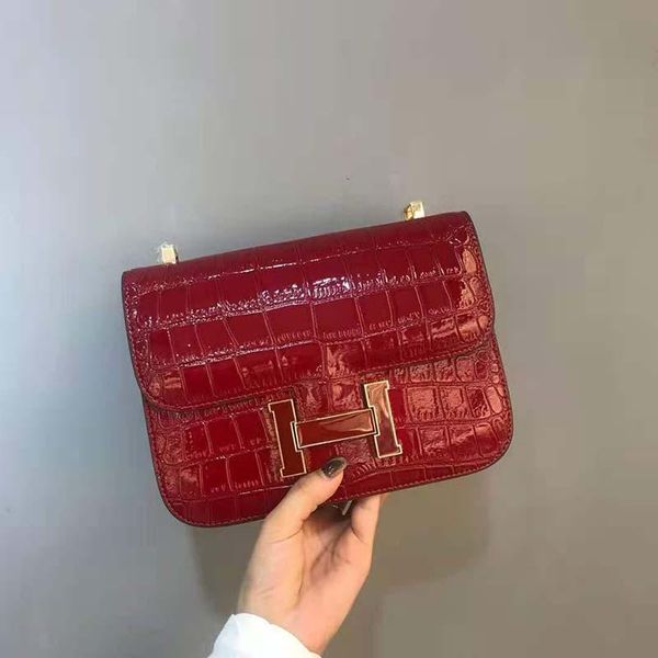 evening bags 2021 women's shoulder bag fashion leather tofu single slung small square patent designer handbags
evening bags 2021 women's shoulder bag fashion leather tofu single slung small square patent designer handbags