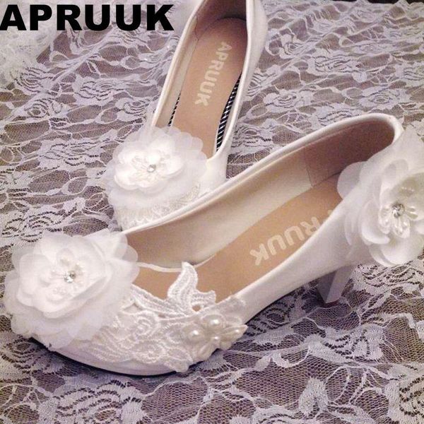 2021 women's shoes pumps big sweet white flower bridal shoes formal dress womens ceremoney bridal dress pump, Black
2021 women's shoes pumps big sweet white flower bridal shoes formal dress womens ceremoney bridal dress pump, Black