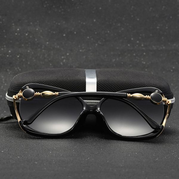 luxury designer sunglasses fashion polarized women 2021 brand designer ladies sun glasses uv400 shades for 0622, White;black
luxury designer sunglasses fashion polarized women 2021 brand designer ladies sun glasses uv400 shades for 0622, White;black