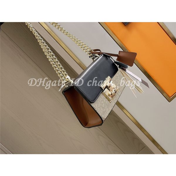 luxury designer padlock women fashion handbags cowhide dot letter hardware chain package classic multi-function cross body shoulder bags
luxury designer padlock women fashion handbags cowhide dot letter hardware chain package classic multi-function cross body shoulder bags