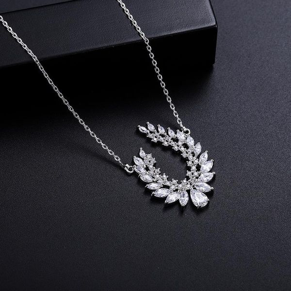 chains famous style copper-encrusted diamond women's exquisite collarbone chain creative fashion zircon necklace accessories gdsp188, Silver
chains famous style copper-encrusted diamond women's exquisite collarbone chain creative fashion zircon necklace accessories gdsp188, Silver