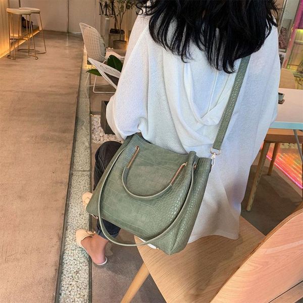 handbag women luxurys designers bags 2021 crossbody bag pu leather flap litchi pa purse multi pochette louisbags_18
handbag women luxurys designers bags 2021 crossbody bag pu leather flap litchi pa purse multi pochette louisbags_18