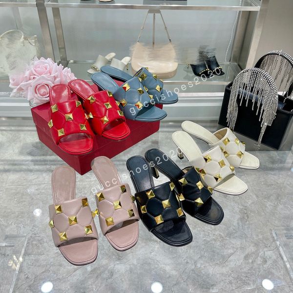 2022 high luxury shoes stud sandals pointed high heels shoes designer shoes nude fashion wedding rivets women pumps valentine size35-41, Black;red
2022 high luxury shoes stud sandals pointed high heels shoes designer shoes nude fashion wedding rivets women pumps valentine size35-41, Black;red