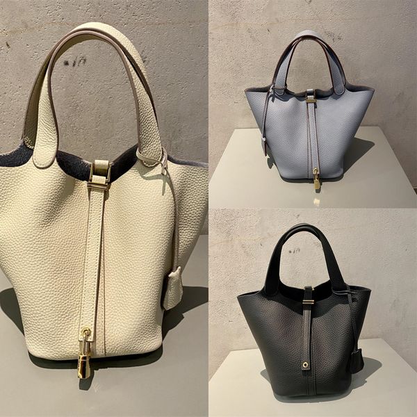 new mother's cabbage basket leather portable bucket bride's wedding graffiti handbags
new mother's cabbage basket leather portable bucket bride's wedding graffiti handbags