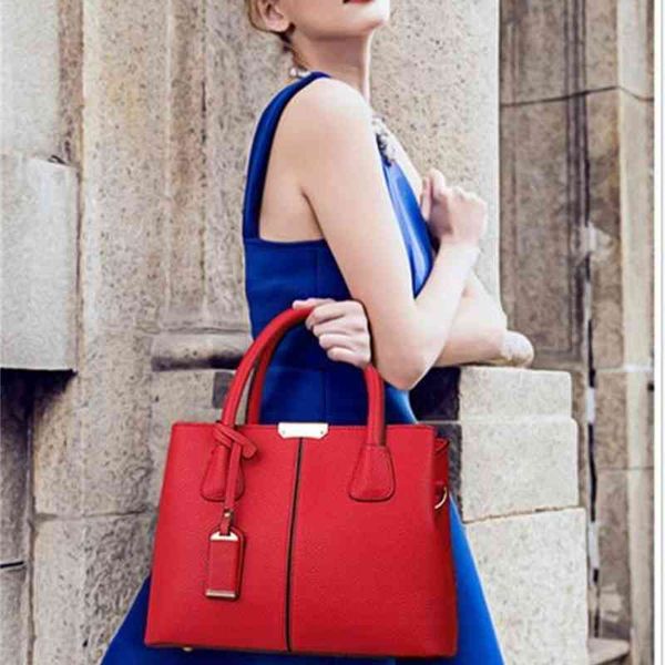 2020 new fashion luxury handbags women shoulder messenger ladies handbag large crossbody bag tote tassel zipper casual female versatile
2020 new fashion luxury handbags women shoulder messenger ladies handbag large crossbody bag tote tassel zipper casual female versatile