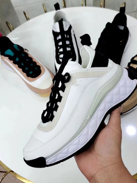 the autumn of new lear color matching small fragrant thick soled elevated sports shoes women's casual versatile lace up dad outlet blac
the autumn of new lear color matching small fragrant thick soled elevated sports shoes women's casual versatile lace up dad outlet blac