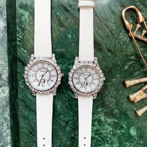 wristwatches waterproof real leather pure white watches for women luxury diamond jewelry watch brand designer stars moon wrist quartz, Slivery;brown
wristwatches waterproof real leather pure white watches for women luxury diamond jewelry watch brand designer stars moon wrist quartz, Slivery;brown