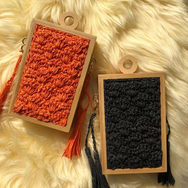 shoulder bags fashion tassel wooden box women straw bag designer wicker woven summer beach rattan lady bali small purse 2021
shoulder bags fashion tassel wooden box women straw bag designer wicker woven summer beach rattan lady bali small purse 2021