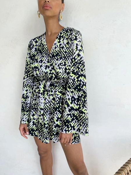 casual dresses women dress 2021 summer fashion satin v-neck midi vintage high waist lace up bow thin long sleeve party, Black;gray
casual dresses women dress 2021 summer fashion satin v-neck midi vintage high waist lace up bow thin long sleeve party, Black;gray