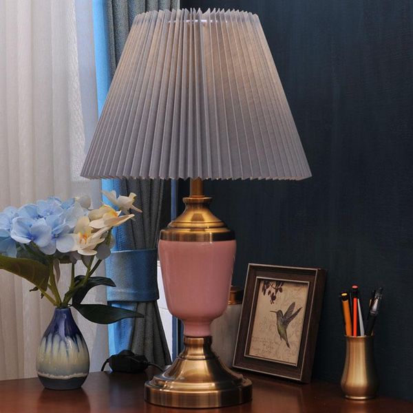 nordic american creative simple modern fabric craft girl ceramic table lamp for bedroom bedside lamp wedding room living room
nordic american creative simple modern fabric craft girl ceramic table lamp for bedroom bedside lamp wedding room living room