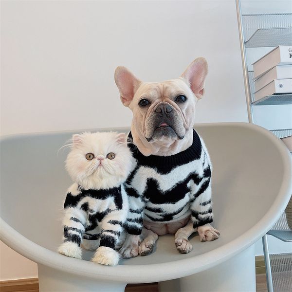 21 autumn and winter pet dog sweater cat cloth faduki chenery teddy small medium-sized
21 autumn and winter pet dog sweater cat cloth faduki chenery teddy small medium-sized