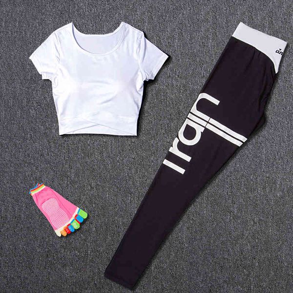 women's pants & capris yoga sets fitness sport suit wear running leggings+yoga socks+ s t-shirt workout gym sports swear 5ly8, Black;white
women's pants & capris yoga sets fitness sport suit wear running leggings+yoga socks+ s t-shirt workout gym sports swear 5ly8, Black;white