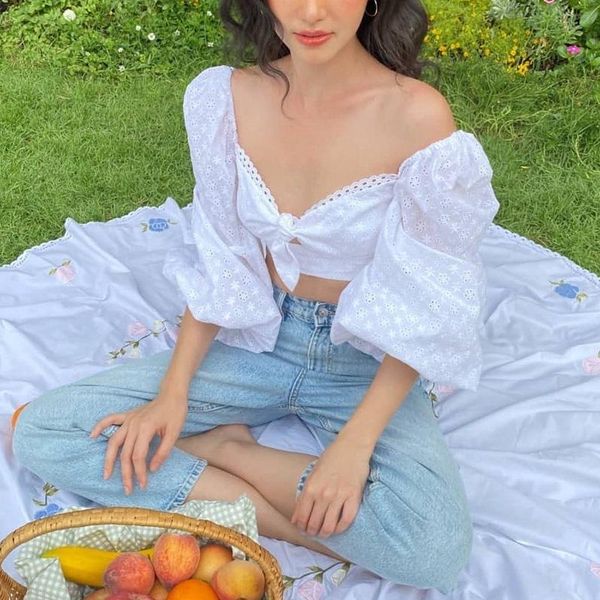 women's blouses & shirts sweet lace white blouse lantern sleeve square neck crop loose hollow out shirt blusas de mujer 2021 missnight
women's blouses & shirts sweet lace white blouse lantern sleeve square neck crop loose hollow out shirt blusas de mujer 2021 missnight