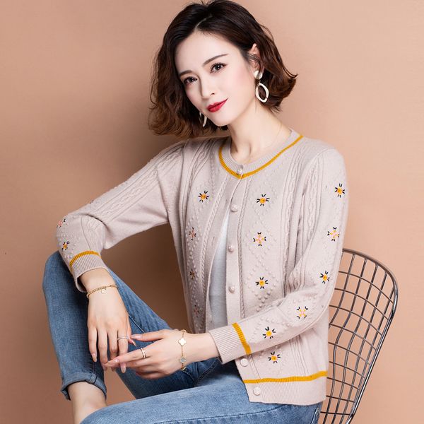 2021 mode cardigan spring and in autumn new male body of women embroidered around air neck h00209 vp3r, White;black
2021 mode cardigan spring and in autumn new male body of women embroidered around air neck h00209 vp3r, White;black
