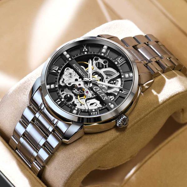 wristwatches brand automatic watch men luxury sports men's mechanical casual waterproof leather strap luminous wrist watches 2021, Slivery;brown
wristwatches brand automatic watch men luxury sports men's mechanical casual waterproof leather strap luminous wrist watches 2021, Slivery;brown