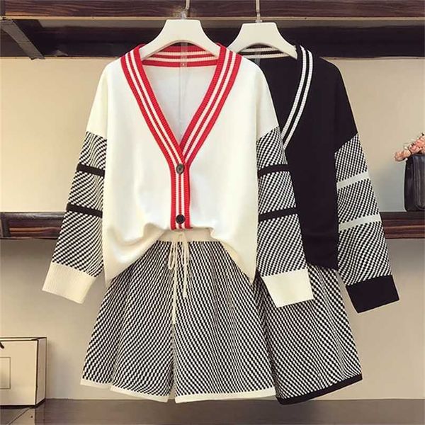 plus size women's spring fat sister v-neck contrast knitted cardigan plaid shorts age reduction suit 211022, White;black
plus size women's spring fat sister v-neck contrast knitted cardigan plaid shorts age reduction suit 211022, White;black