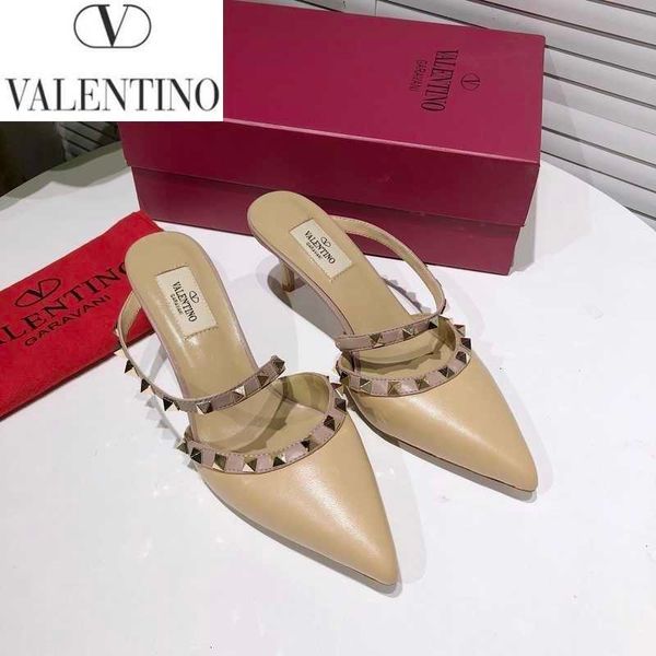 mules designer loafers sneakers luxury slippers brand slides pumps women ballerinas high dress shoes heels sandals 27vr, Black;white
mules designer loafers sneakers luxury slippers brand slides pumps women ballerinas high dress shoes heels sandals 27vr, Black;white