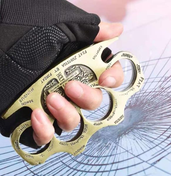 tiger finger four finger self-defense weapons will hand in hand with the tiger finger fist buckle self-defense fighting supplies equipment 8
tiger finger four finger self-defense weapons will hand in hand with the tiger finger fist buckle self-defense fighting supplies equipment 8