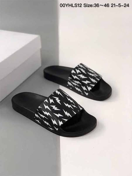 man slippers sandals woman beach flat casual leather comfortable men's shoes embroidered summer shoes, Black
man slippers sandals woman beach flat casual leather comfortable men's shoes embroidered summer shoes, Black