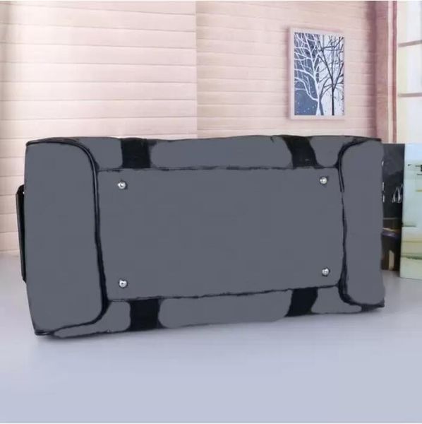 duffle bag classic 25 30 55 travel luggage for men real leather women crossbody totes shoulder bags mens womens handbags 20 colors aa
duffle bag classic 25 30 55 travel luggage for men real leather women crossbody totes shoulder bags mens womens handbags 20 colors aa