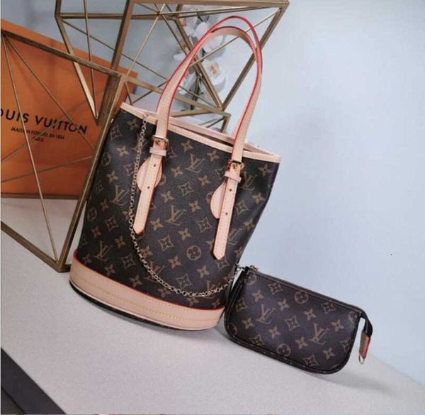 designer luxury m42238 presbyopia medieval bucket with single shoulder handbags iconic handles shoulder bags totes cross body bag brand
designer luxury m42238 presbyopia medieval bucket with single shoulder handbags iconic handles shoulder bags totes cross body bag brand