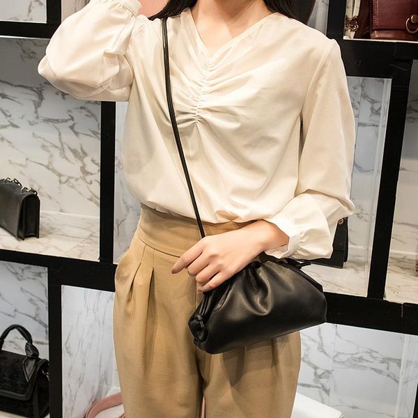 evening bags bag for women 2021cloud soft leather madame single shoulder slant dumpling handbag day clutches messenger
evening bags bag for women 2021cloud soft leather madame single shoulder slant dumpling handbag day clutches messenger