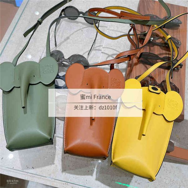 bag holderloewe / luo yiwei women's animal series calf elephant mobile phone shoulder slant span baghandbag hook
bag holderloewe / luo yiwei women's animal series calf elephant mobile phone shoulder slant span baghandbag hook