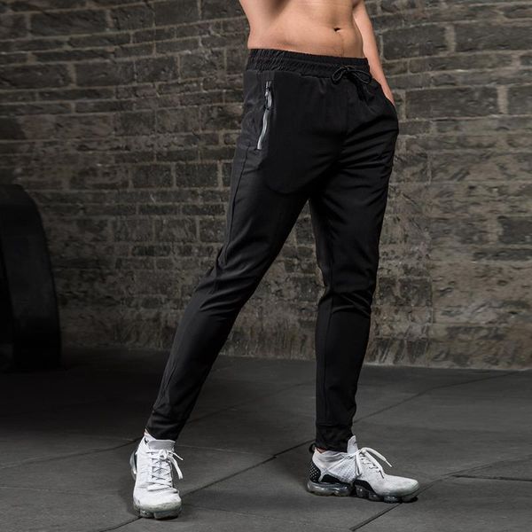 quick-drying and breathable men's running fitness pants pocket zipper nylon sports trousers jogging gym bodybuilding athletic, Black;blue
quick-drying and breathable men's running fitness pants pocket zipper nylon sports trousers jogging gym bodybuilding athletic, Black;blue
